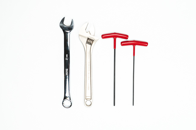 Replace the tube and tire for the Boosted Rev Replace the tube and tire for the Boosted Rev Tools you will need: