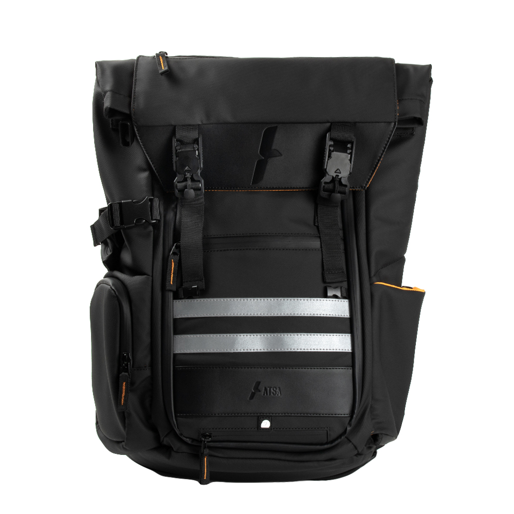 ATSA Everyday® Skateboard Backpack The ATSA Everyday® Skateboard Backpack is designed to carry any kind of (electric) skateboard together with your everyday essentials. Built with clever storage solutions for electric skateboard riders: remote controller, charger, shades, water bottle, camera tripod, fullface helmet, a change of fresh clothes/shoes and a strap for selfie sticks so you can film hands-free from a drone perspective. There is even a reinforced area for spare battery packs. With a premium rubberish coating and waterproof zippers, it's perfect for all weather conditions. The matte black design simply looks great in every situation. Confidently carry the ATSA to both client meetings and weekend road trips. It's not just another bag, the Everyday® ESK8 backpack is made to last. Premium rubberish fabric & magnetic clasp Korean-made waterproof zippers Strong enough for heavy boards Extra protective padding for laptop up to 17” Clever storage solutions for accesories