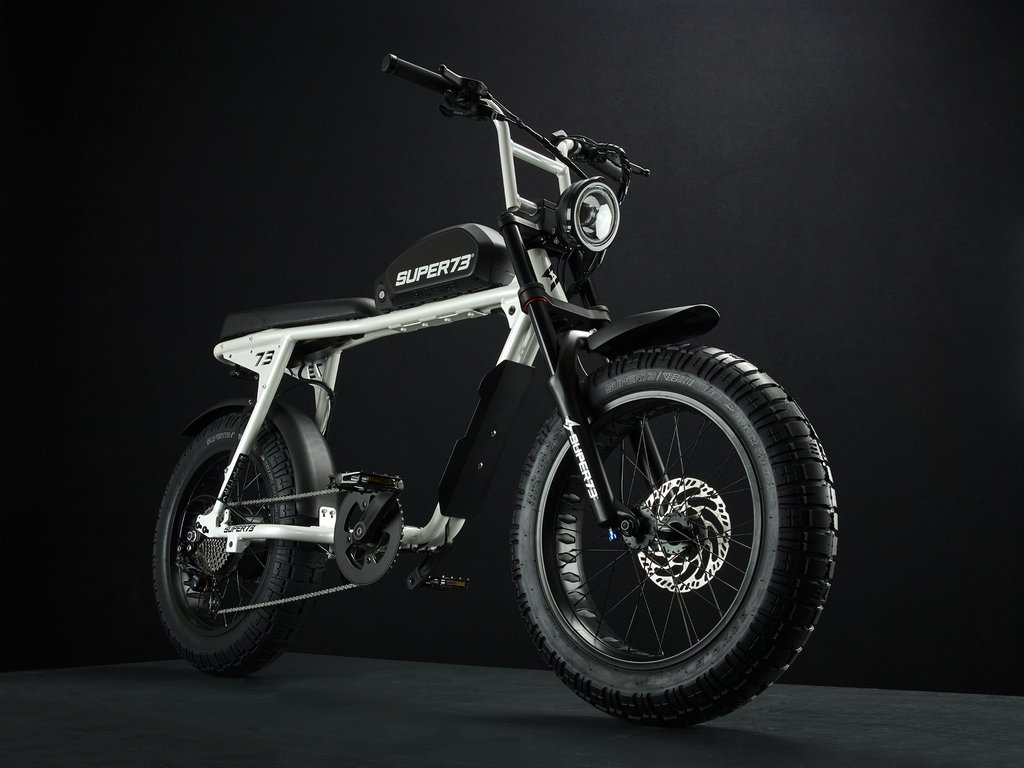 SUPER73-S2 Bone White The Super73-S2 is a high performance street-legal electric motorbike that does not require a license or registration. Designed for the urban adventurer, the agile S2 is a sport-cruiser style motorbike built with an aircraft-grade aluminum alloy frame and a fully adjustable air spring suspension fork. The S2 also features Super73's all-new connected electronics suite that is compatible with iOS and Android mobile devices through the new Super73 App.