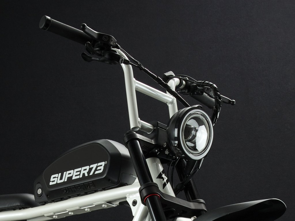 super73 s2 apollo white