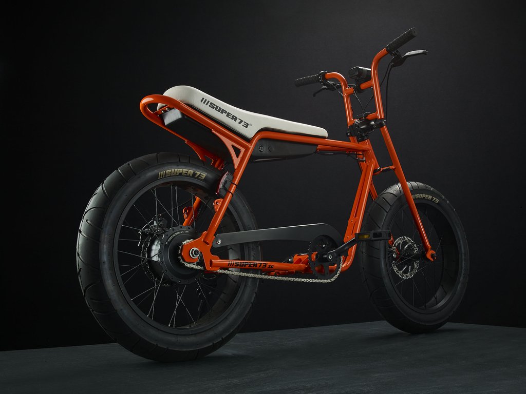 SUPER73-ZG Astro Orange The SUPER73-ZG is perfect for exploring the city. The compact frame and the EPAC 250W internal hub motor make an excellent vehicle for anyone who wants the superior feeling of a regular SUPER73 with a smaller frame.