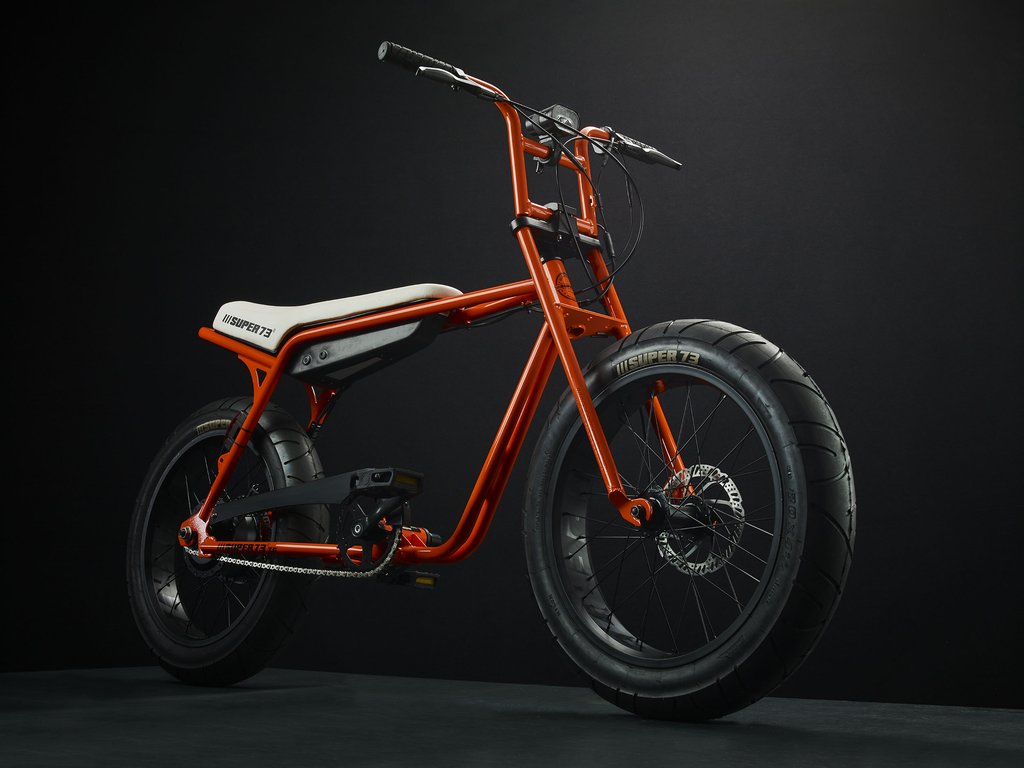 SUPER73-ZG Astro Orange The SUPER73-ZG is perfect for exploring the city. The compact frame and the EPAC 250W internal hub motor make an excellent vehicle for anyone who wants the superior feeling of a regular SUPER73 with a smaller frame.