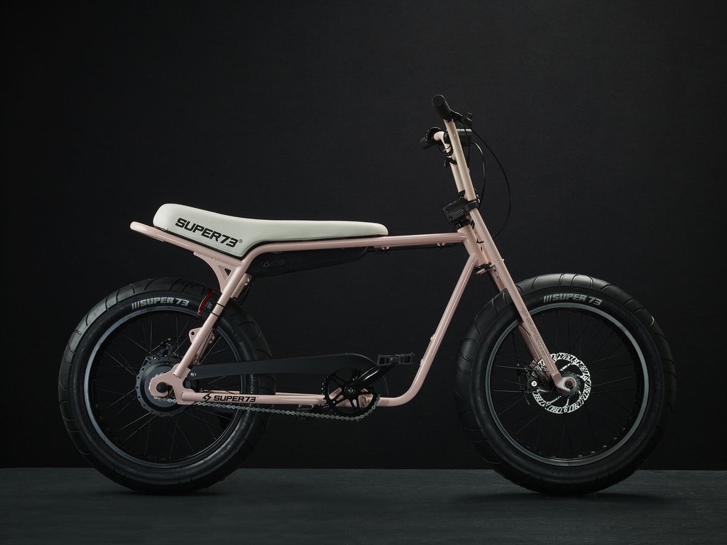 SUPER73-ZG Millenial Pink The SUPER73-ZG is perfect for exploring the city. The compact frame and the EPAC 250W internal hub motor make an excellent vehicle for anyone who wants the superior feeling of a regular SUPER73 with a smaller frame.