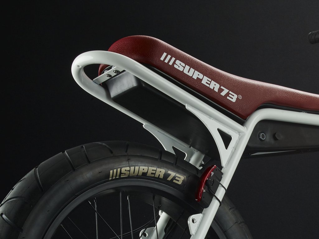 SUPER73-ZG White The SUPER73-ZG is perfect for exploring the city. The compact frame and the EPAC 250W internal hub motor make an excellent vehicle for anyone who wants the superior feeling of a regular SUPER73 with a smaller frame.