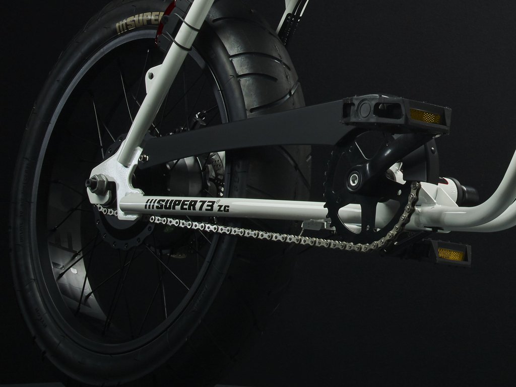 SUPER73-ZG White The SUPER73-ZG is perfect for exploring the city. The compact frame and the EPAC 250W internal hub motor make an excellent vehicle for anyone who wants the superior feeling of a regular SUPER73 with a smaller frame.
