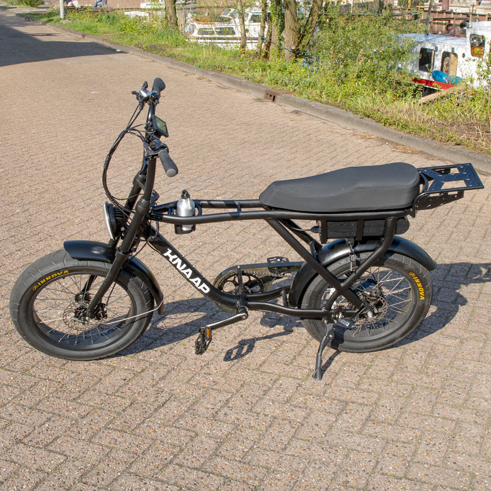 Rear carrier Knaap Bikes Pimp up your Knaap Bike and easily take along extra gear with the rear carrier specially made for the Knaap Bike Black and Knaap Bike Space Grey.