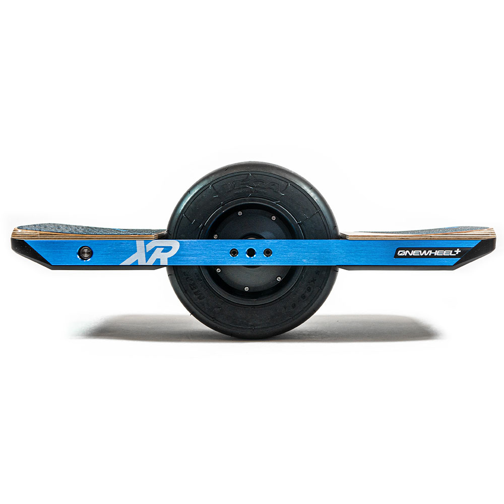 Onewheel XR Meet the life-changing float machine: Onewheel XR. The most awesome and fun ride on the planet. It gives the feeling of snowboarding on any kind of road. Hack your commute and float to work, or dominate any terrain on the weekend. Learn to manoeuvre in 5 minutes, it's that easy. Make sure to upgrade your Onewheel XR with a Fender to keep your pants free of dirt. Topspeed: 30 km/u Range: up to 29 km Highlights: Funfactor, All terrain, Robust.