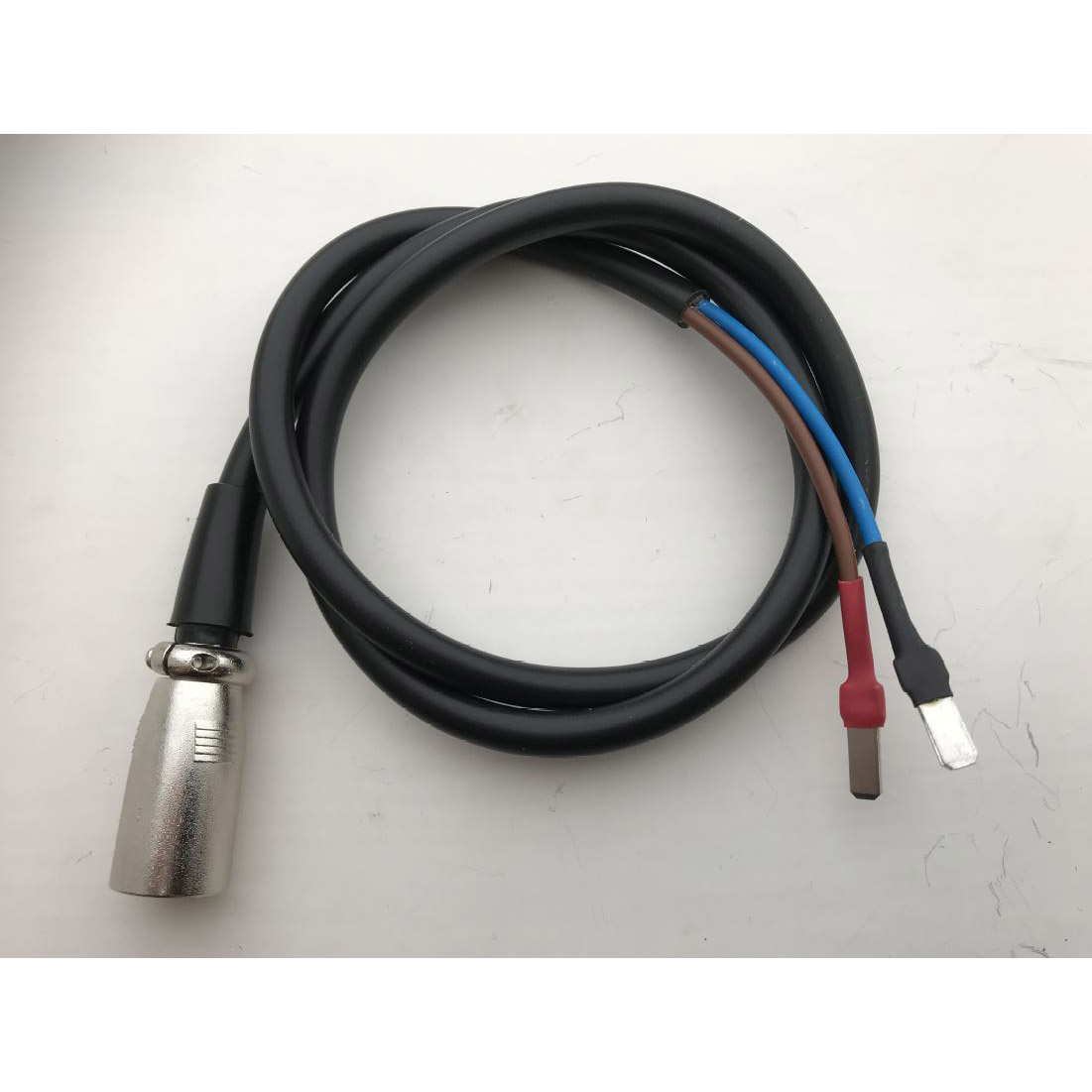 Universal battery tester test cable with flat 5x1.6mm contacts